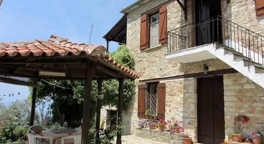 Tsorni Hill Cottage