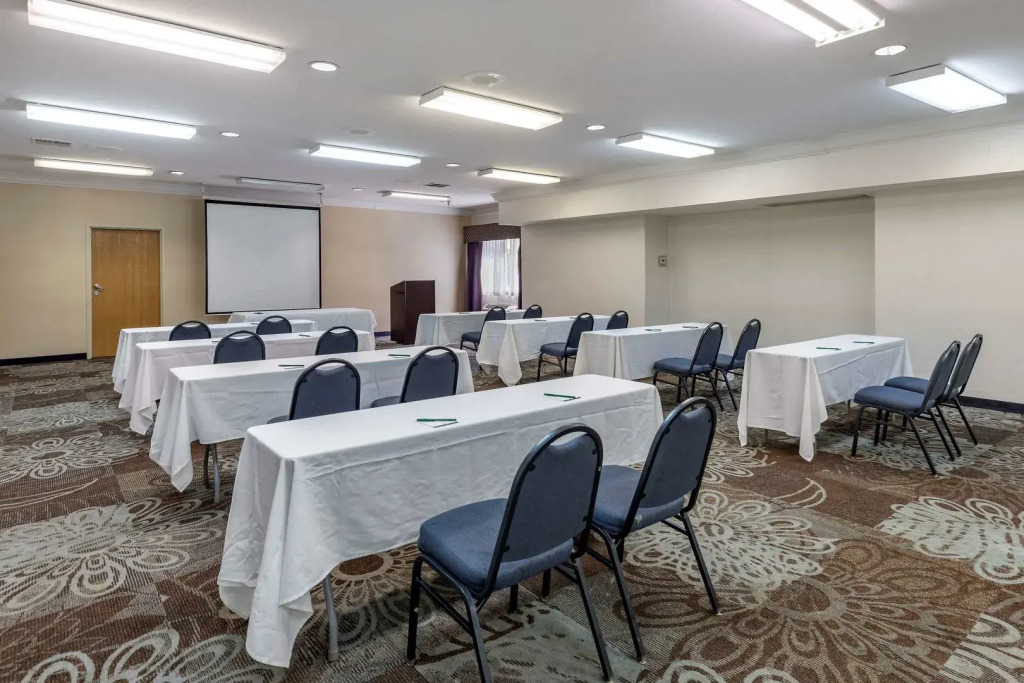 Quality Inn & Suites Denver International Airport