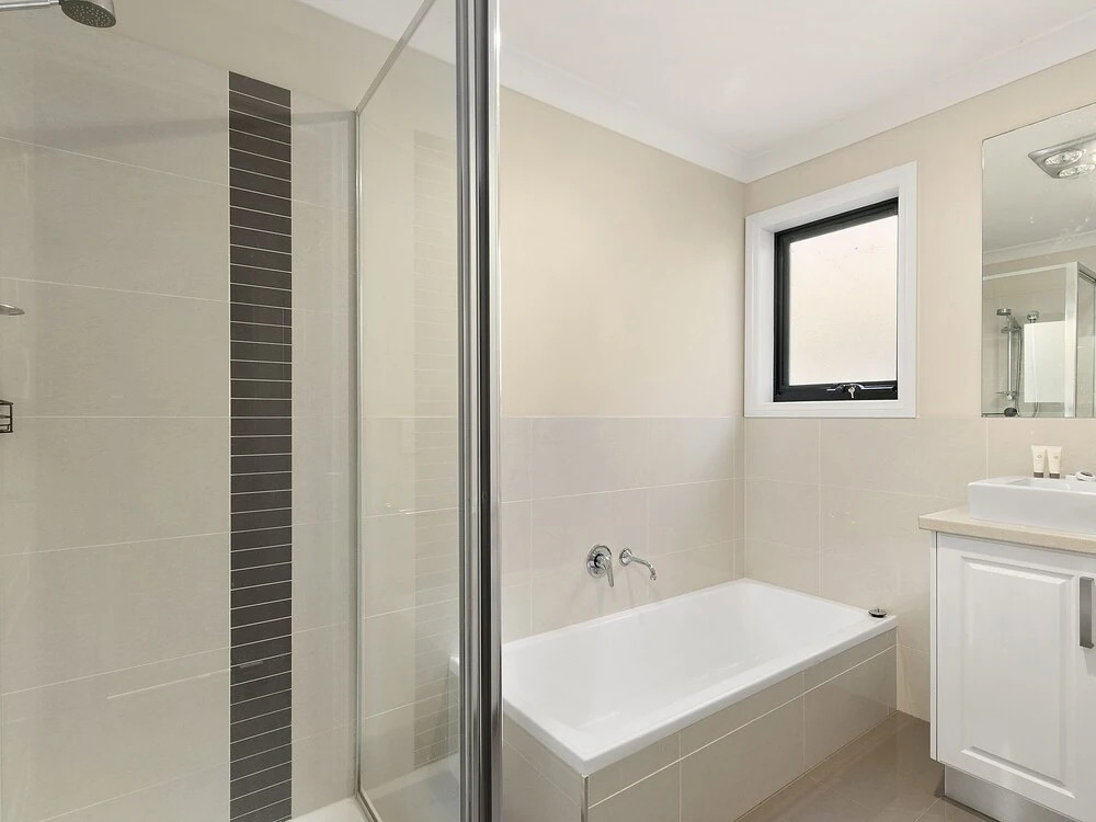 Summer Breeze - Free Wifi & Netflix Inlet Side Central Location