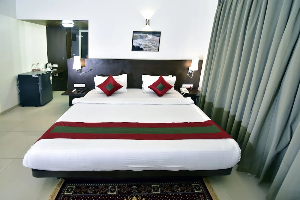 OYO Premium Villholi Nashik