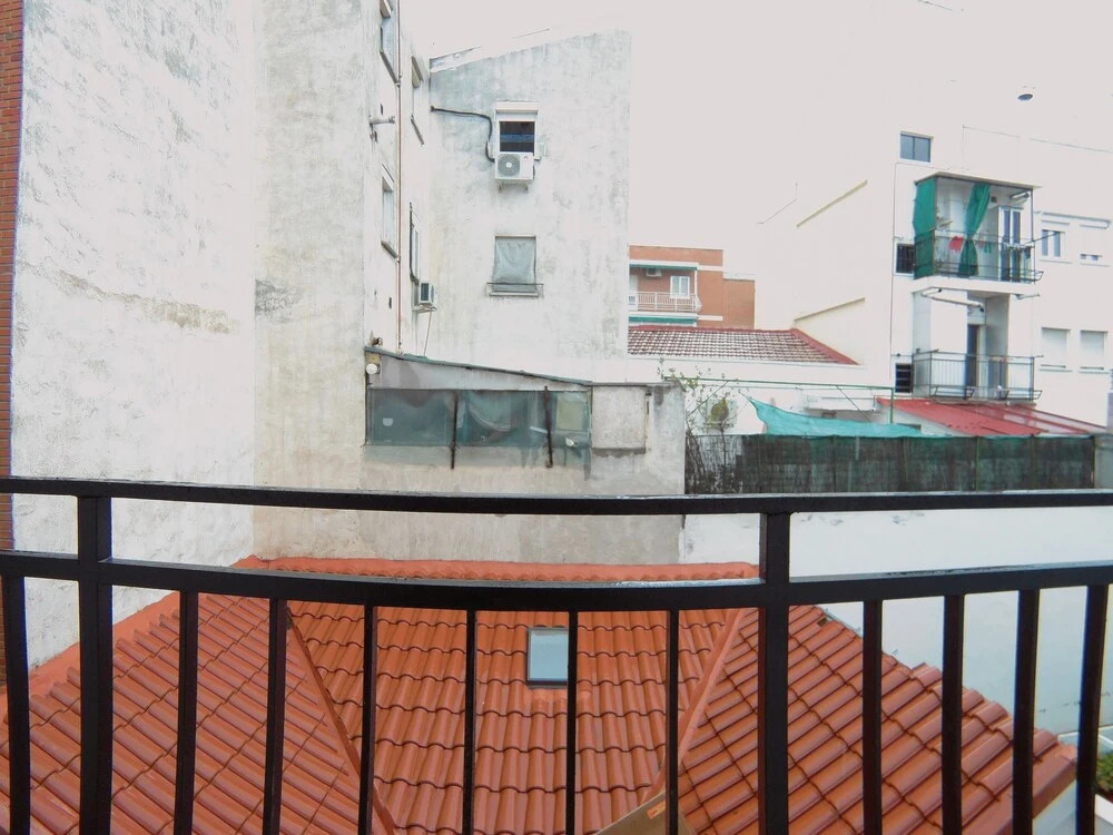Apartamento interior cercano al parque Olof Palme AP7