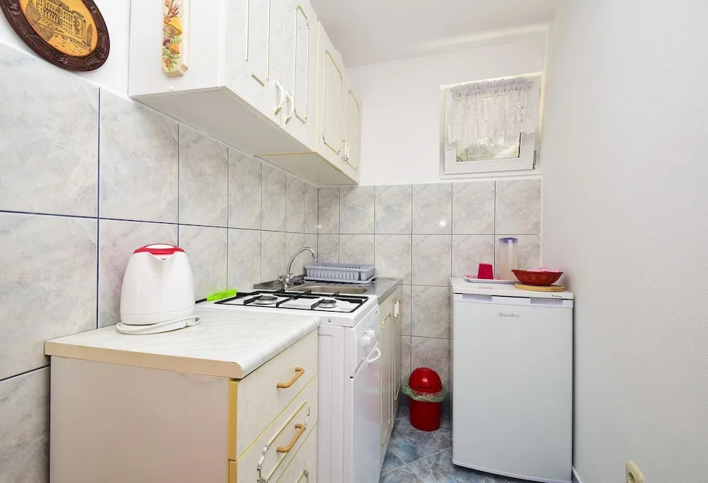 Apartments Mira Vir