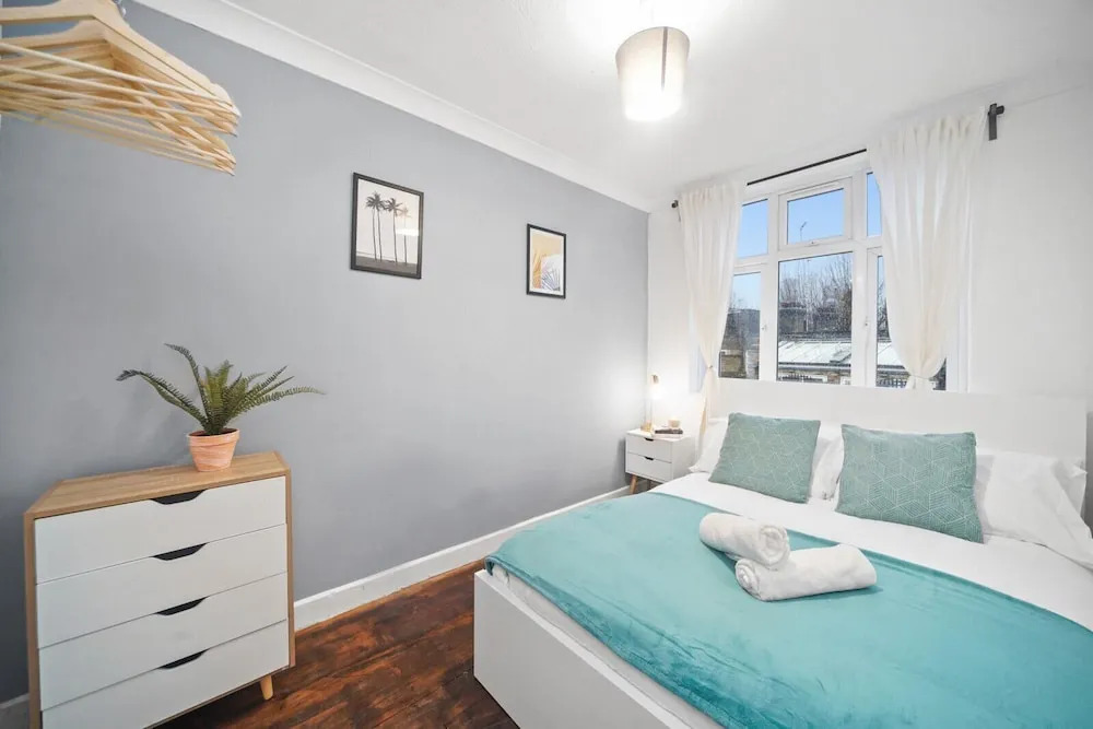 Stylish 3 Bed Apartment Central London