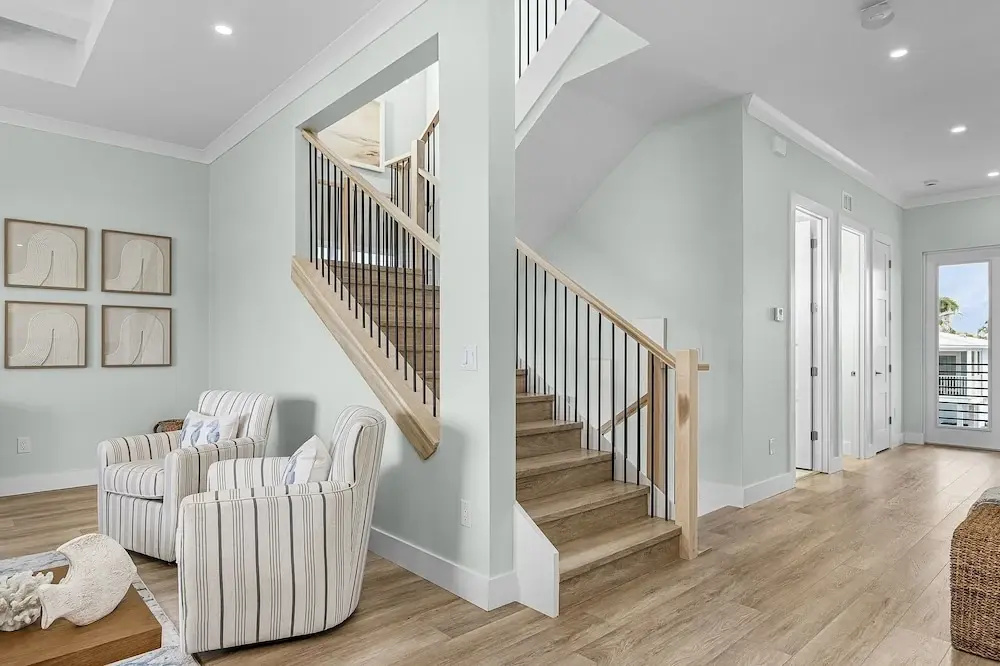 261/265 Canal Estates: 12br, Pools & Spas, Water Views 11 Bedroom Home