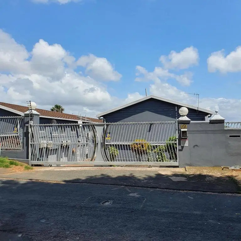 Durban Halaal Accommodation "No Alcohol Strictly Halaal No Parties" Entire Luxury Apartment, 3 Bedrooms, 8 Sleeper, Self Catering "JUST LOCK AND GO"