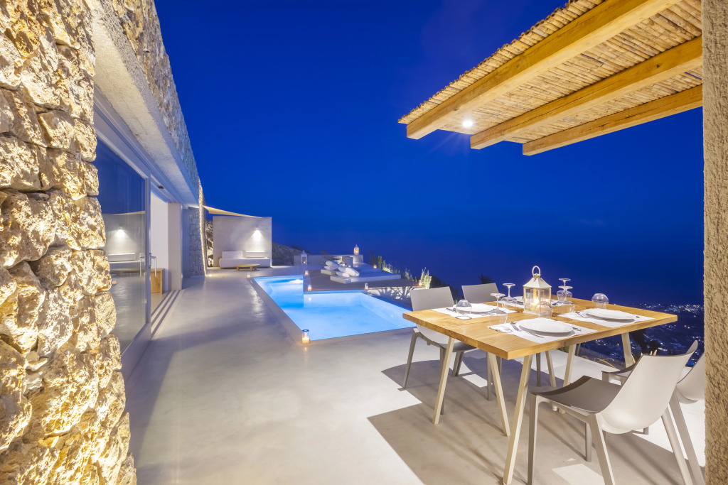 Santorini Heights