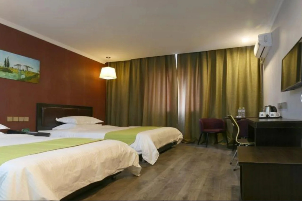 GreenTree Alliance Hotel Urumqi Airport Branch