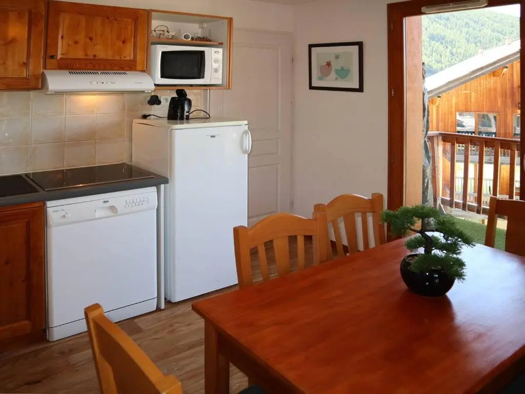 Appartement Les Orres, 2 pièces, 6 personnes - FR-1-322-423