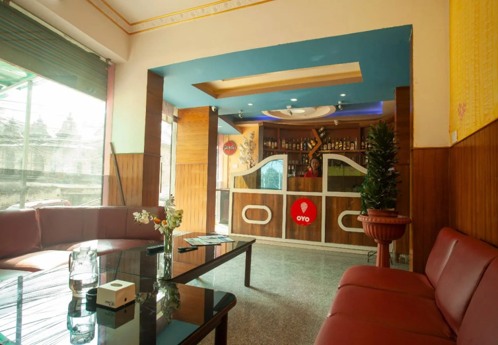 OYO 195 Global Hotel and Restaurant