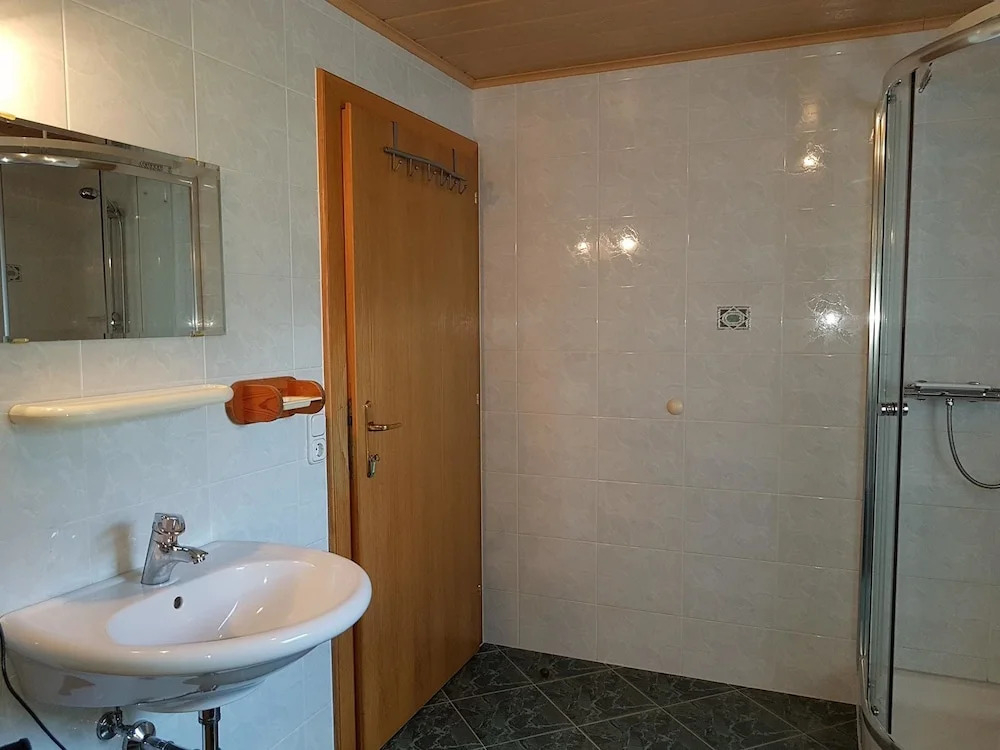 House With 3 Bedrooms in Arnbach, With Private Pool, Enclosed Garden a
