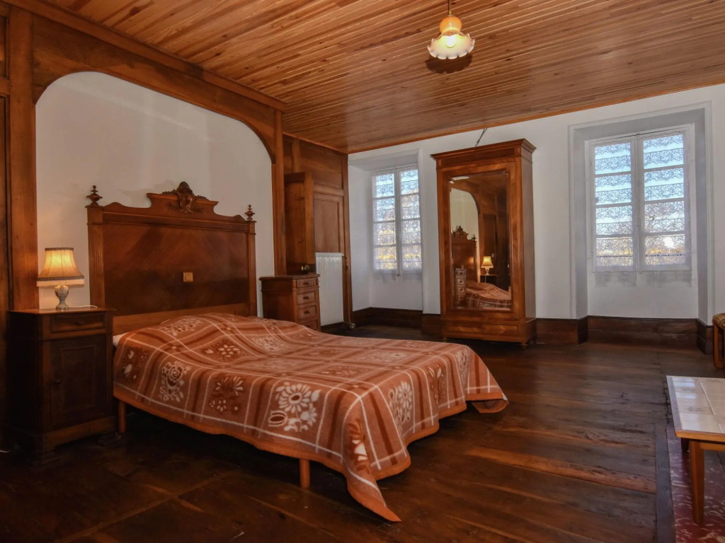Vintage Retreat in Montfaucon