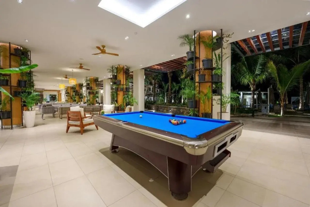 Oceans Creek Beach Hotel