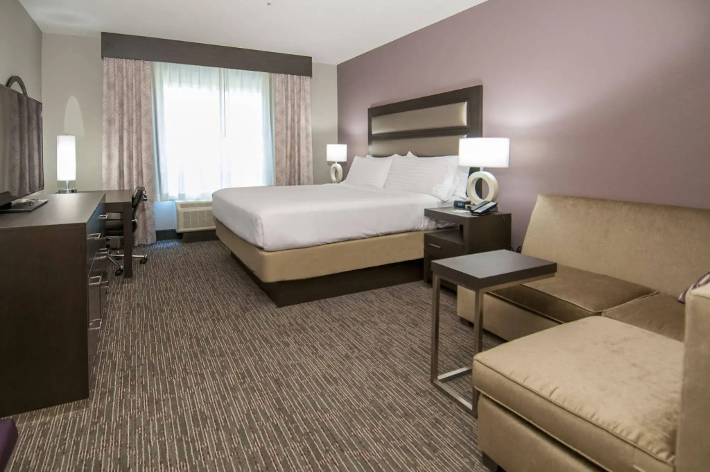 Holiday Inn - New Orleans Airport North by IHG