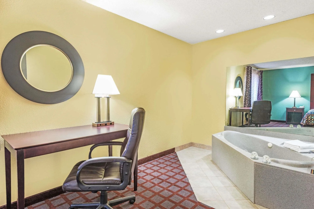 SureStay Plus Hotel by Best Western Kearney
