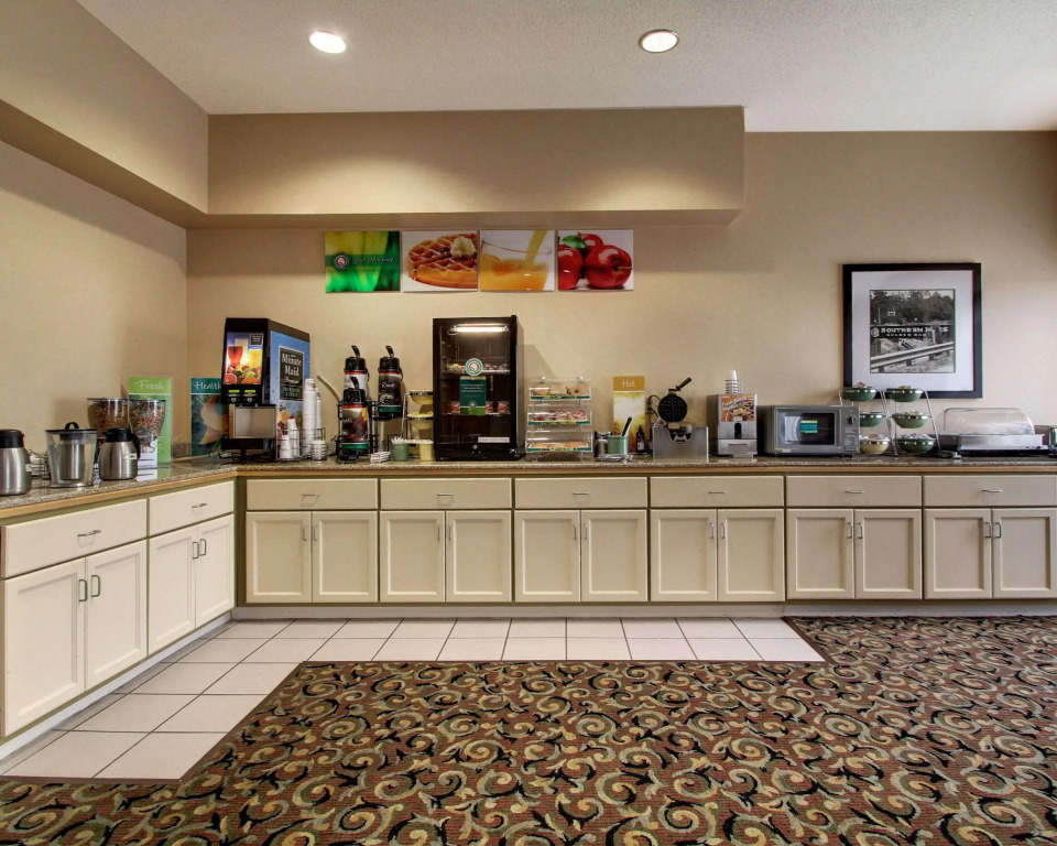 Quality Inn & Suites Hattiesburg North