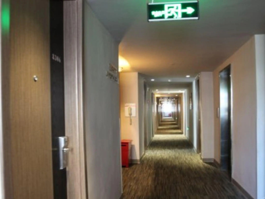 Jinjiang Inn Select Dalian Youhao Square