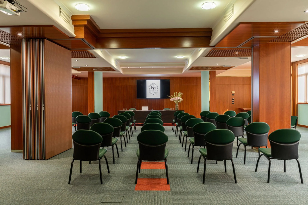 Hotel Roxy Plaza