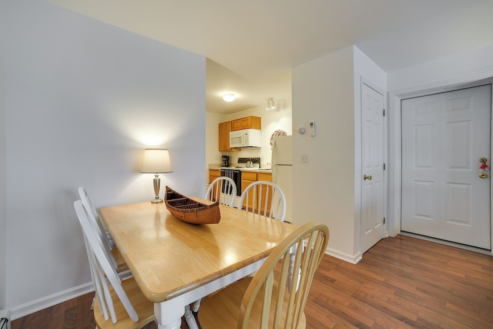 Lakefront Adirondacks Home: Fish, Hike, Ski!