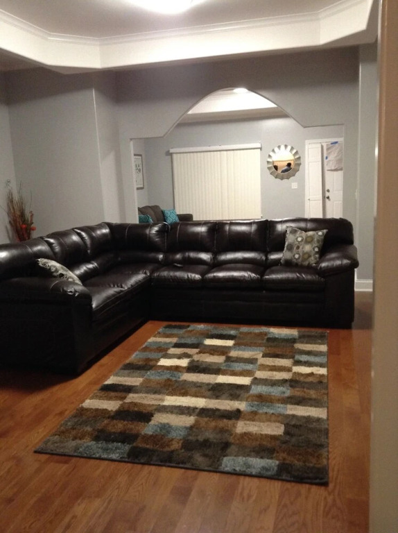 Nashville Home Close To It All! 3 Bedroom Home by RedAwning