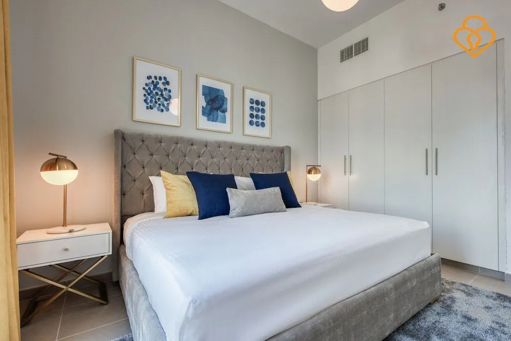 1 B/R Apt 411 Hayat Boulevard Townsquare