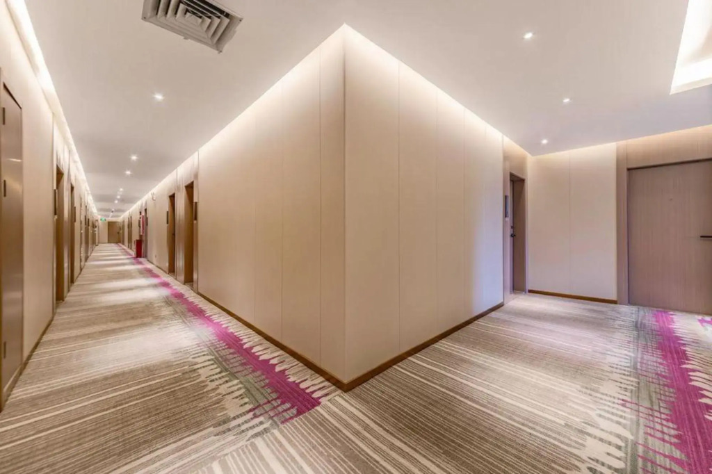 Lis Hotel
