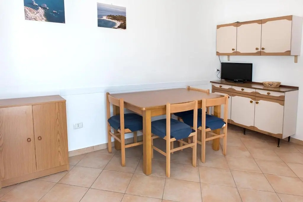 M35 - Marcelli, Trilocale Con Terrazzo E A/C