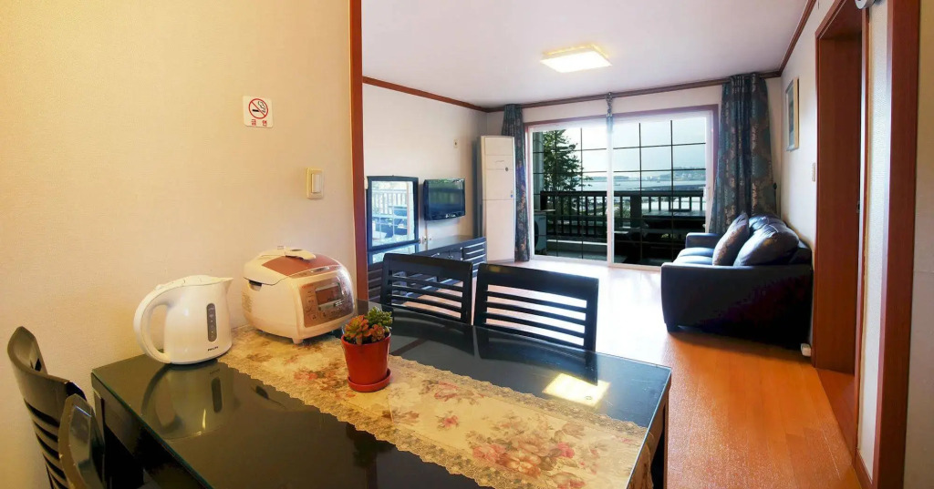 Pinevill Pension