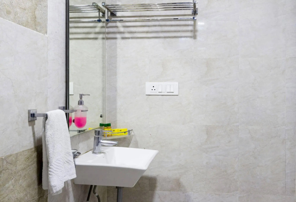 Fabhotel Arya Hinjewadi