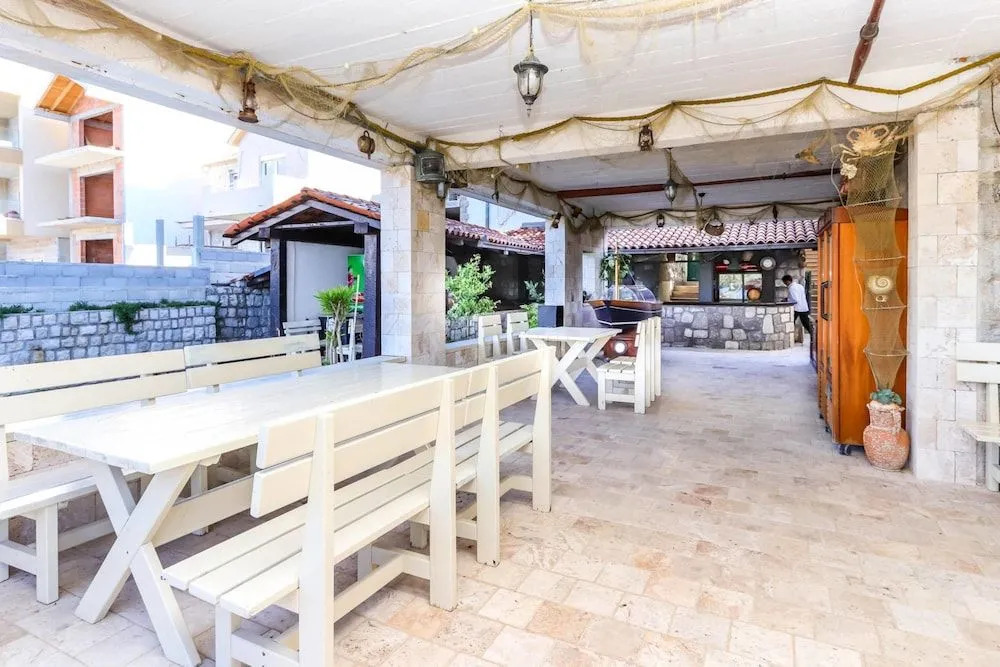 Apartments Maestral