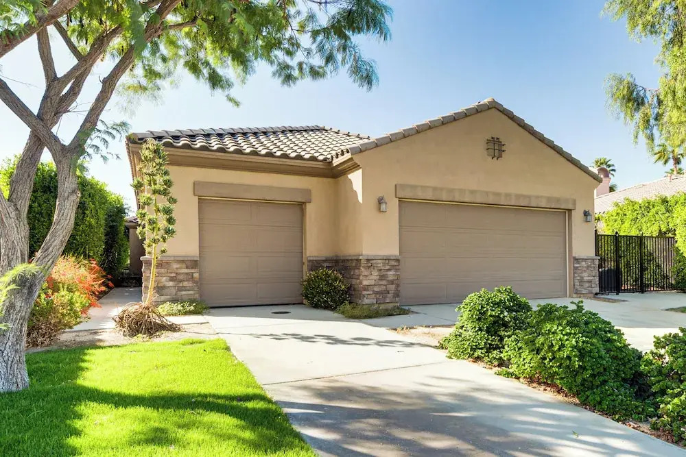 Walk to Coachella & Stagecoach: Festival Retreat!