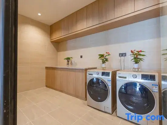 HanTing Premium Hotel (Qingdao North Railway Station Yongping Road Subway Station)