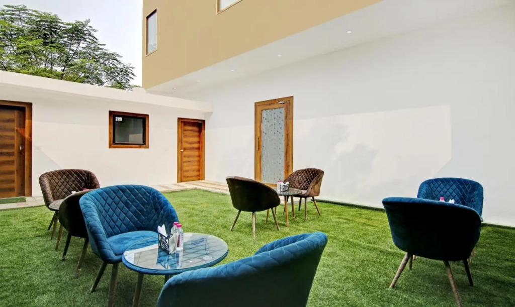 Itsy Hotels Vedansh