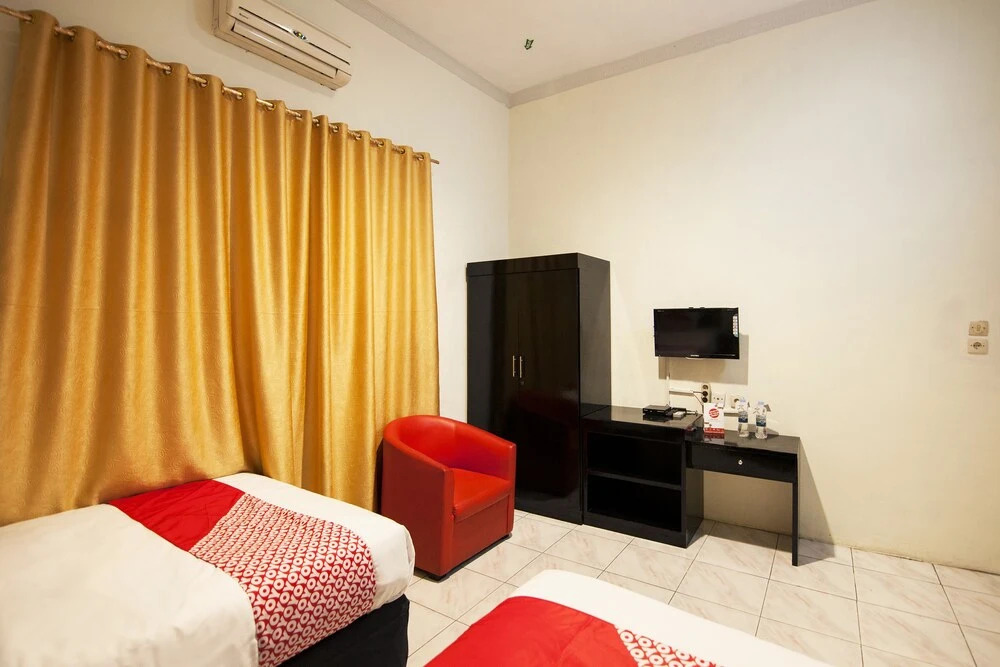 Hotel Paninda by OYO Rooms