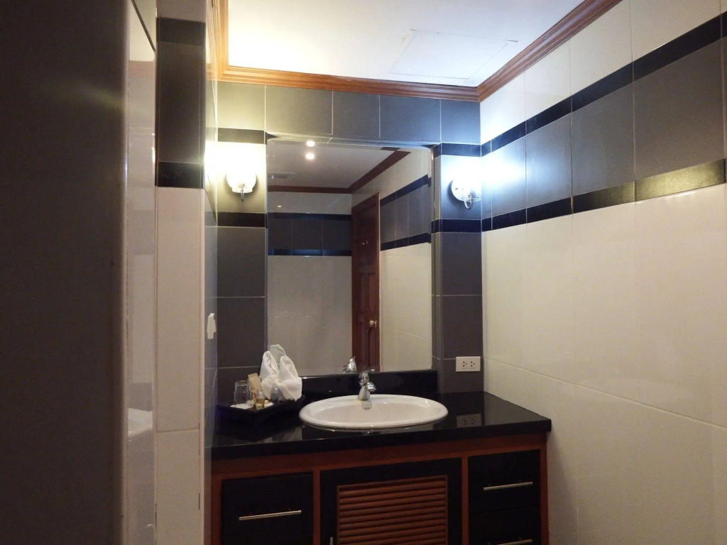 Tara Court Condo