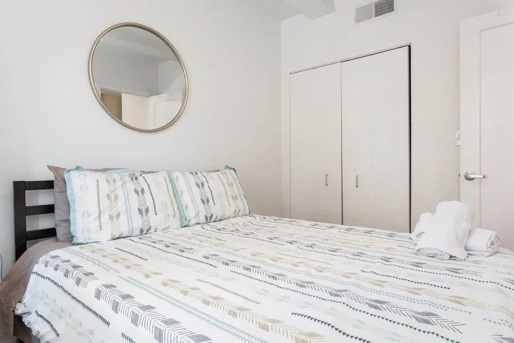 Sycamore Sunset - Modern 1bdr in Downtown