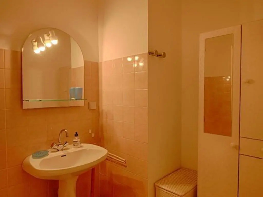 Appartement Ajaccio, 1 pièce, 2 personnes - FR-1-61-559