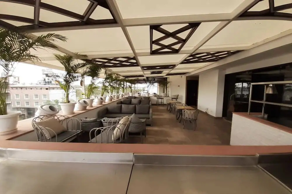 Hotel 18 Keys