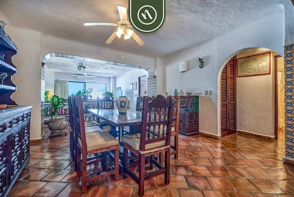 Ocean View 2Br Condo-balcony-beach-pool - 310
