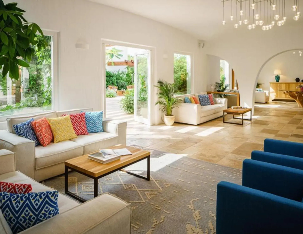 Sant Efis Hotel