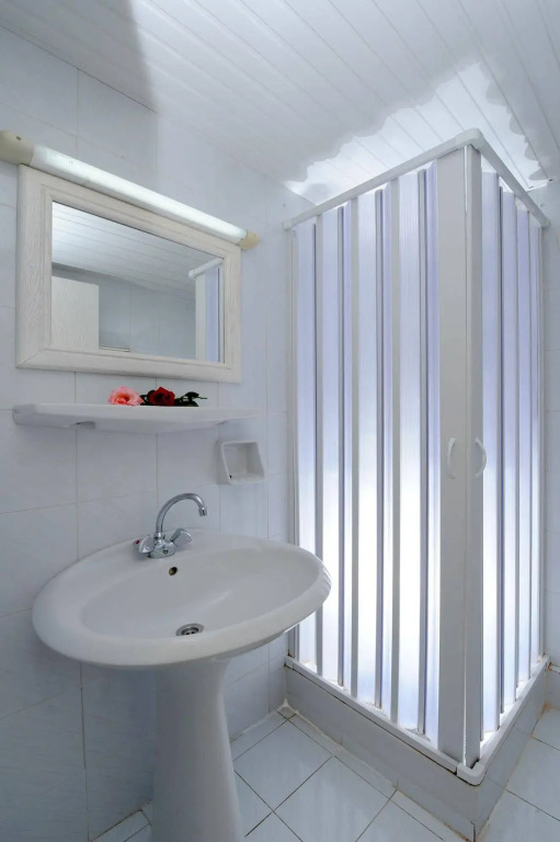 Manolis Apartments