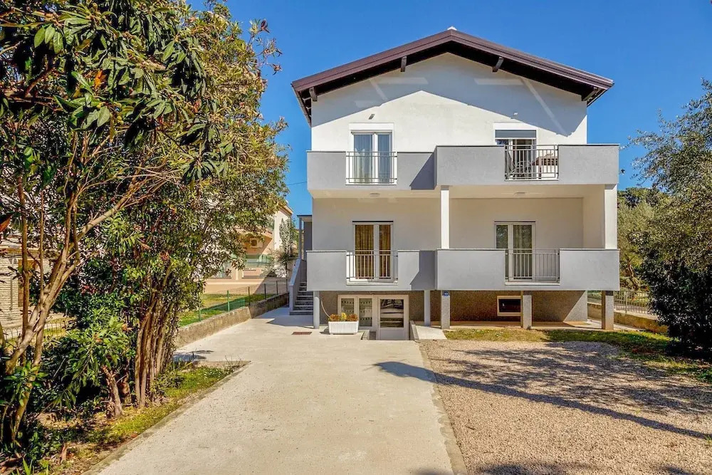 Apartment Lea