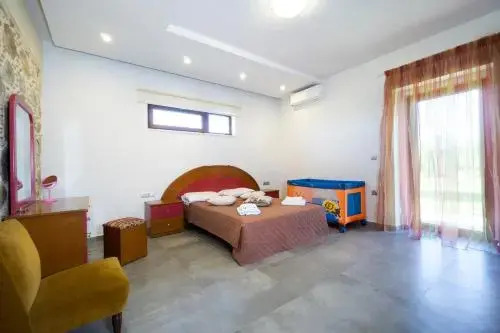 Iridanos Villa