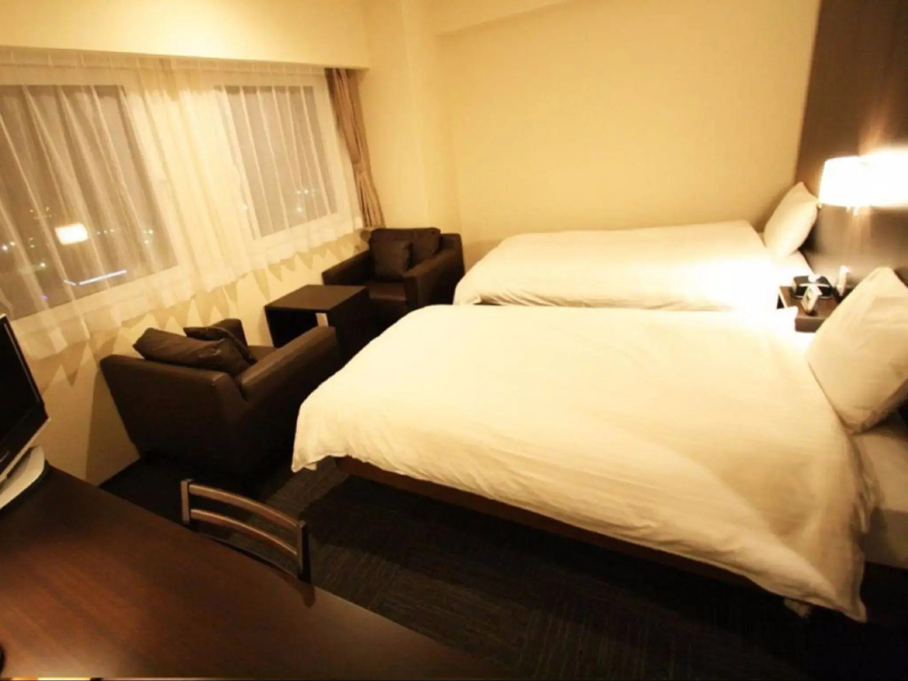 Green Rich Hotel Tosu Ekimae