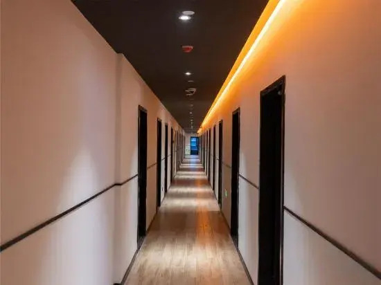 CJIA Apartment (Changjiang South Road Subway Station)