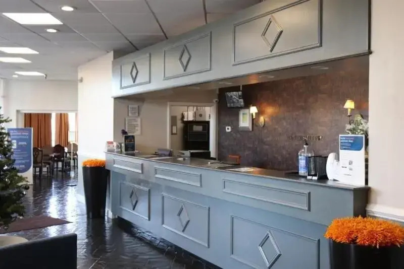 Dominion Inn and Suites