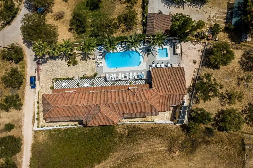Rose Club Apartments