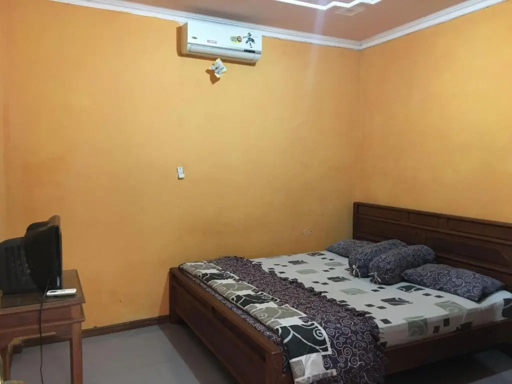 Hotel Alami near Alun-Alun Klaten