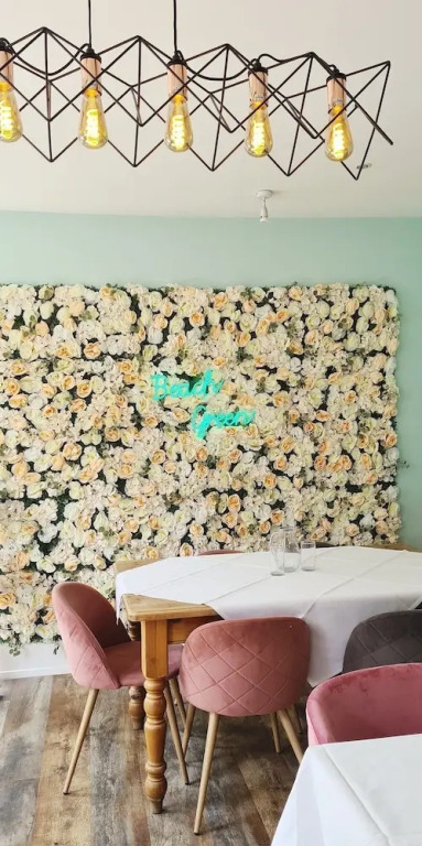 Beach Green Hotel