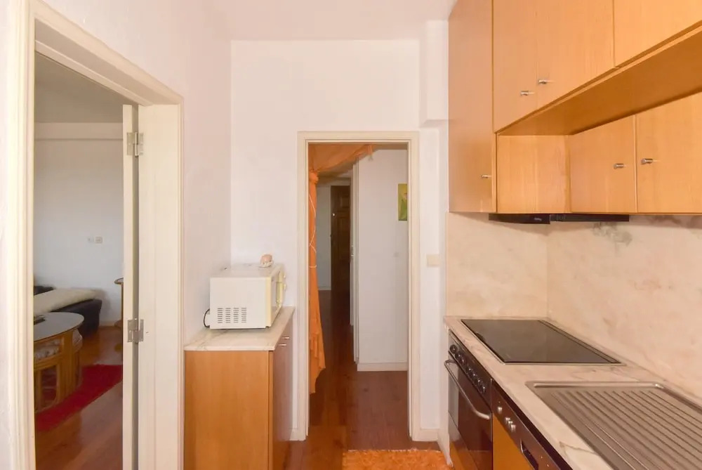 Apartment with 3 Bedrooms in Espinho, with Wonderful Sea View - 900 M From the Beach