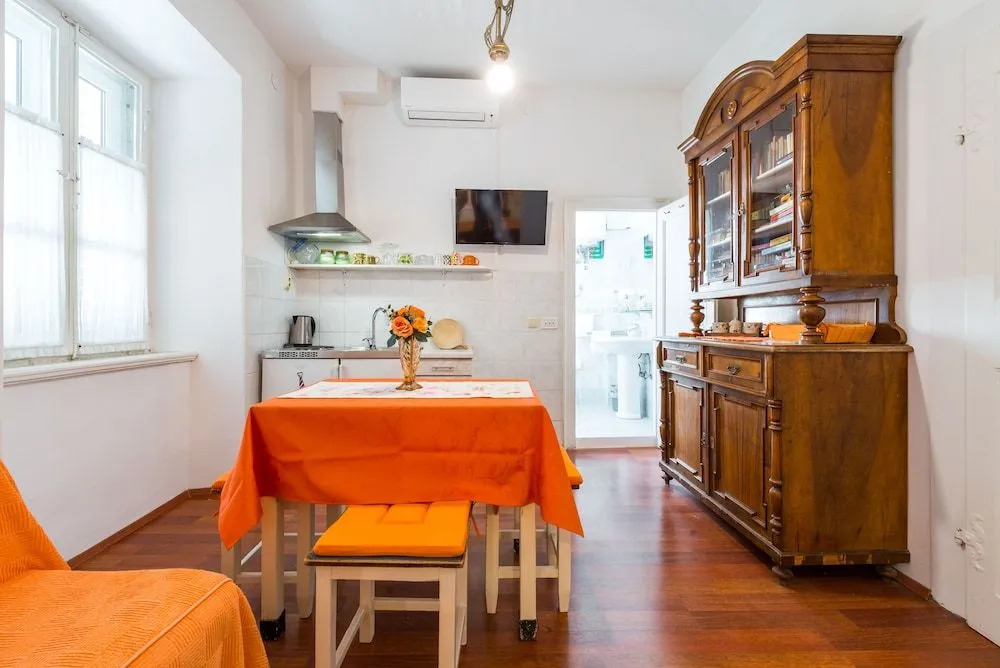 Villa Adriatica - 4 bedroom vacation house